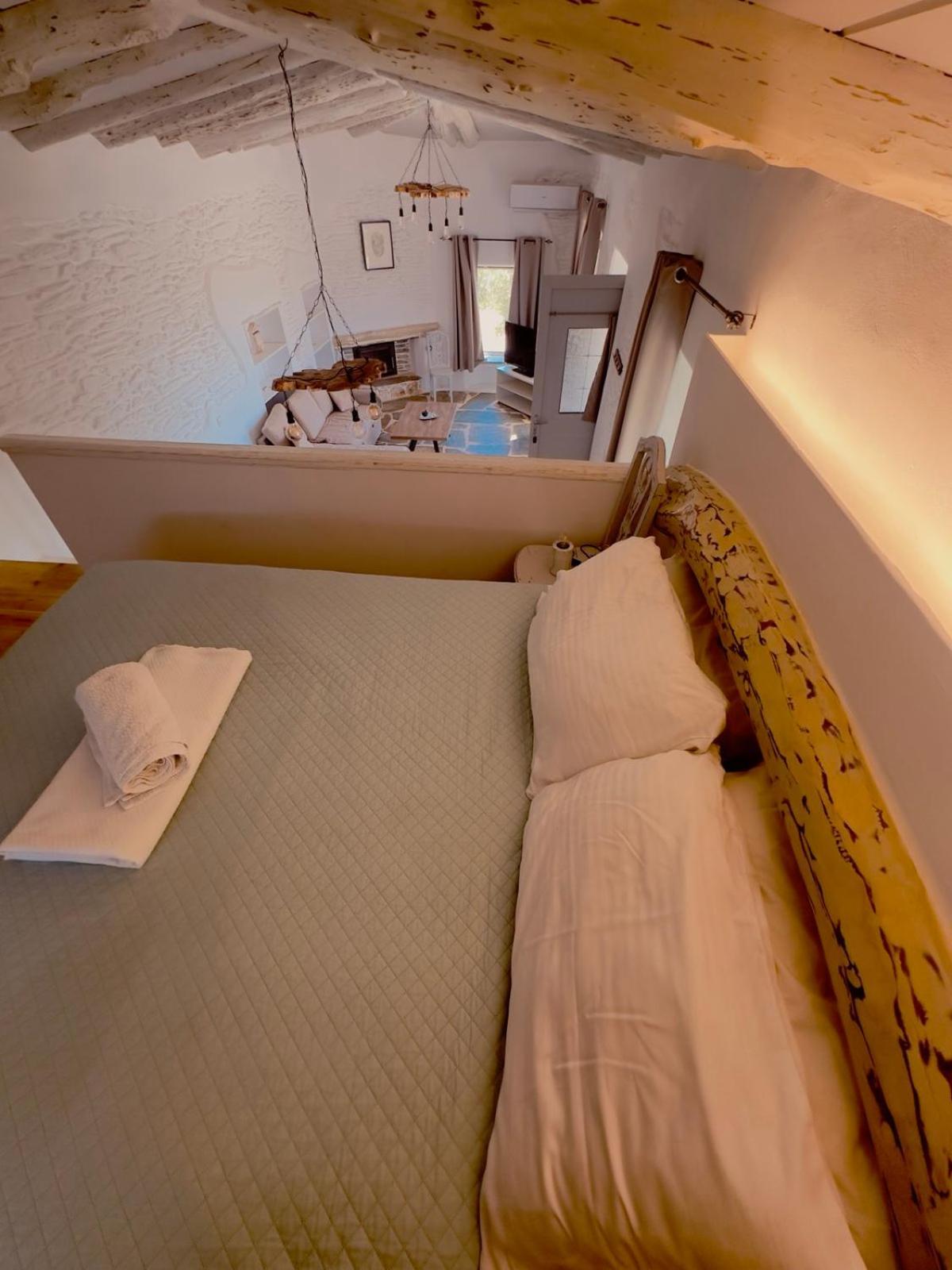 Richie'S Sea View Romantic Residences Ipsila Екстериор снимка