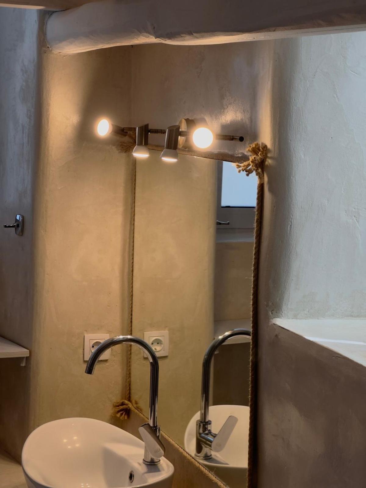 Richie'S Sea View Romantic Residences Ipsila Екстериор снимка