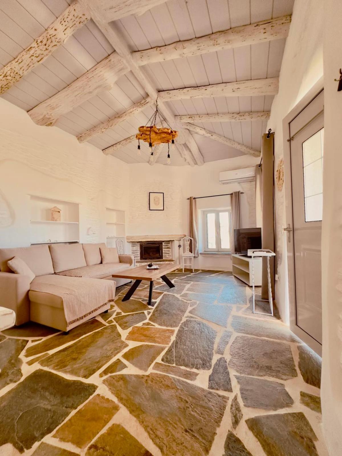 Richie'S Sea View Romantic Residences Ipsila Екстериор снимка